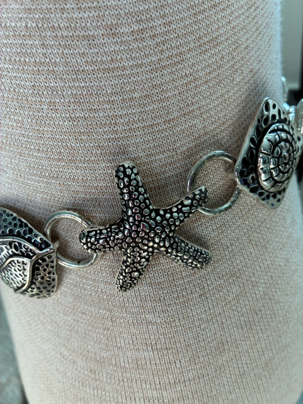 Chico’s Silver Starfish Shell Theme Chain Belt Nautical Fish - Picture 8 of 10